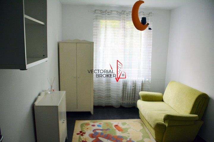 Titan, parc, metrou, apartament 2 camere, et. 4, 54 mp, mobilat,